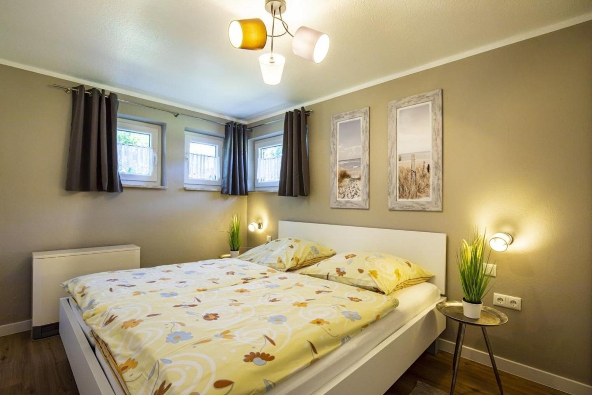 Ferienhaus Biene Am Siel Neufunnixsiel Экстерьер фото